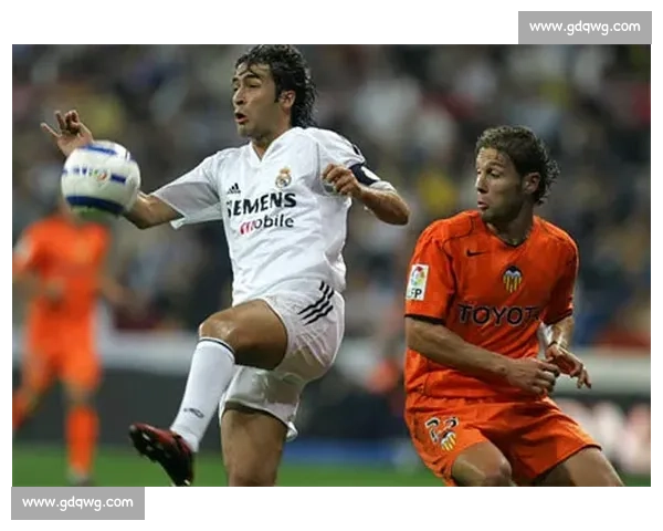 瓦伦西亚对阵马德里竞技焦点之战直播前瞻与看点解析全面解读赛场走势