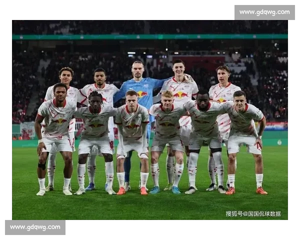 欧冠焦点战曼联对阵红牛谁能掌控小组出线主动权关键之夜战术博弈与巨星对决